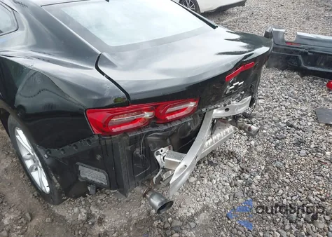 2021 Chevrolet Camaro Rwd 1Ls z USA, uszkodzony, nr VIN 1G1FB1RX5M0105478